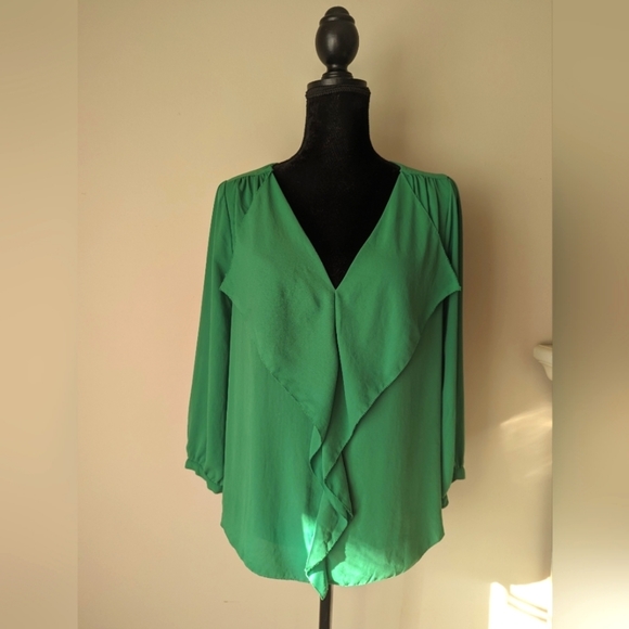 Anthropologie Tops - Maeve Anthropologie green shirt